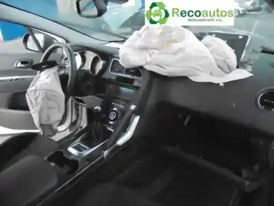 Sloopvoertuig peugeot 3008 monospace (0u_) 1.6 vti van het jaar 2013 aangedreven 5f01