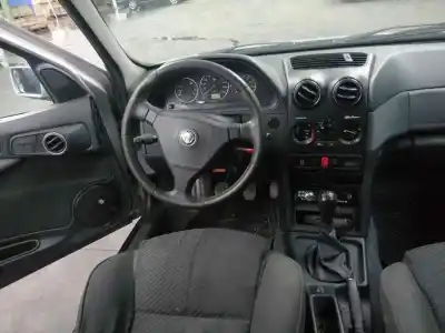 Veicolo di demolizione alfa romeo 146 1.6 16v cat dell'anno 2000 alimentato ar67601