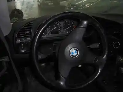 Veículo de Sucata bmw serie 3 coupe (e36) 1.6 cat 102 cv / 75 kw do ano 1994 alimentado 164e2