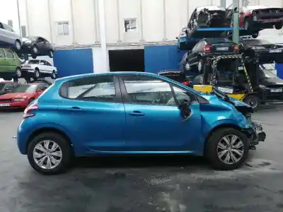 Veículo de Sucata peugeot 208 i (ca_, cc_) 1.2 vti 82 do ano 2012 alimentado hm01