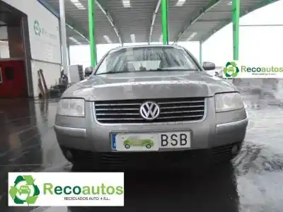 Scrapping Vehicle volkswagen passat b5.5 variant (3b6) 2.5 tdi of the year 2002 powered akn