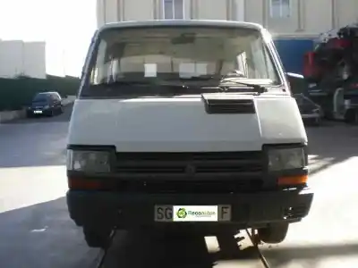 Veicolo di demolizione RENAULT                                            TRAFIC                                                                                                                                                                                                                                                     2.0                                                                                                                                                                                                                                                        dell'anno 1991 alimentato 