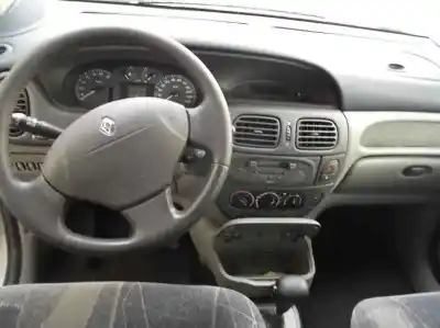 Scrapping Vehicle renault megane i scenic (ja0) 1.6 16v kaleido of the year 1999 powered k4mb701