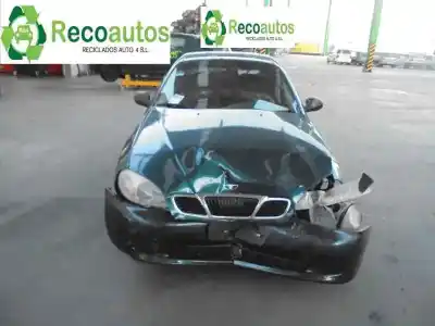 Véhicule à la ferraille daewoo lanos 1.5 cat de l'année 2002 alimenté a15sms-g