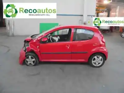 Veicolo di demolizione PEUGEOT 107 Urban dell'anno 2007 alimentato 8HT