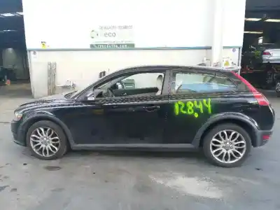 Scrapping Vehicle VOLVO C30 2.4 20V Diesel of the year 2008 powered D5244T8