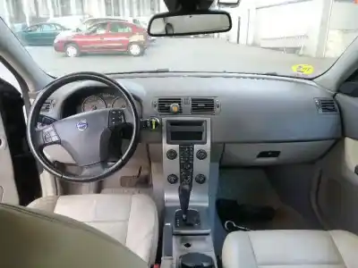 Scrapping Vehicle volvo c30 2.4 20v diesel of the year 2008 powered d5244t8