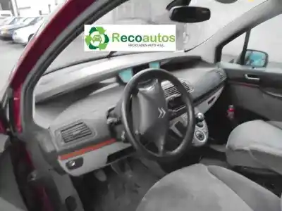Здавання транспортного засобу citroen c8 2.2 hdi 16v premier ii року 2004 потужний d-4hw