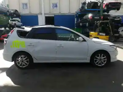 Veículo de Sucata hyundai i30 style do ano 2010 alimentado d 4fb