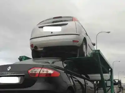 Здавання транспортного засобу renault fluence expression року 2010 потужний k9kg832