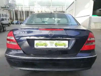 Veículo de Sucata mercedes-benz clase e (w211) berlina e 320 (211.065) do ano 2002 alimentado 112949