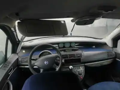 Veículo de Sucata fiat ulysse (179) 2.2 jtd admiral do ano 2005 alimentado 4hw