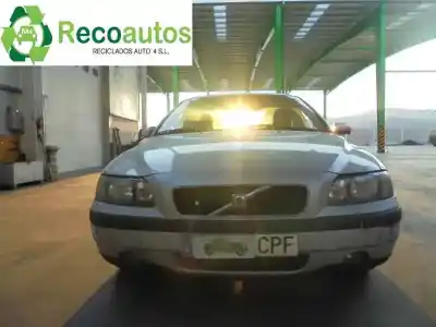 Veículo de Sucata volvo s60 berlina 2.4 d do ano 2003 alimentado d5244t