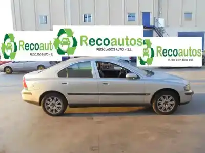Veículo de Sucata volvo s60 berlina 2.4 d do ano 2003 alimentado d5244t