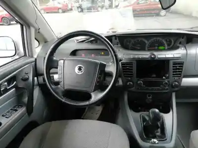 Здавання транспортного засобу ssangyong rodius 2.7 turbodiesel cat року 2006 потужний d27dt