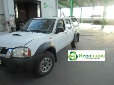 Здавання транспортного засобу nissan pick-up (d22) td doble cabina navara року 2005 потужний yd25
