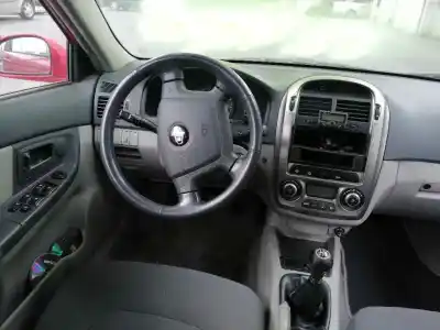 Scrapping Vehicle kia cerato 2.0 lx crdi familiar of the year 2004 powered d4ea