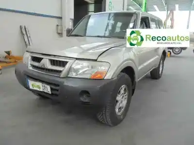 Veículo de Sucata mitsubishi montero (v60/v70) 3.2 di-d all-four do ano 2003 alimentado d 4m41