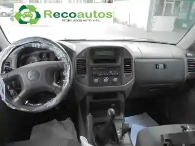 Veículo de Sucata mitsubishi montero (v60/v70) 3.2 di-d all-four do ano 2003 alimentado d 4m41