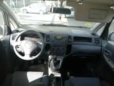 Veículo de Sucata toyota corolla (e12) 1.6 16v do ano 2002 alimentado 3zzfe