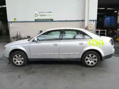 Vehículo de desguace AUDI A4 BERLINA (8E) 1.9 TDI del año 2001 con motor AWX