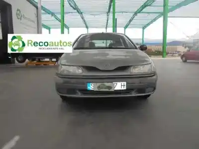 Sloopvoertuig renault laguna (b56) 2.0 rt van het jaar 1996 aangedreven g-f3r