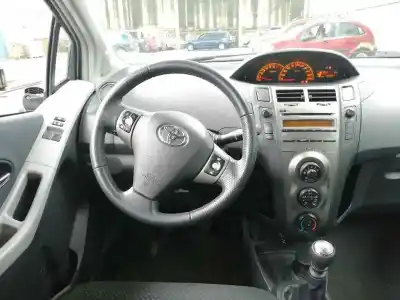 Scrapping Vehicle toyota yaris (_p9_) 1.33 vvt-i (nsp90_) of the year 2009 powered 1nr