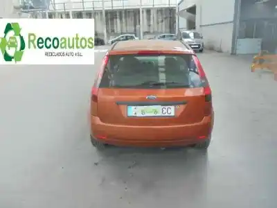 Véhicule à la ferraille ford                                               fiesta (cbk)                                                                                                                                                                                                                                               1.4 16v cat                                                                                                                                                                                                                                                de l'année 2002 alimenté fxjb