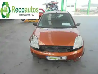 Véhicule à la ferraille ford                                               fiesta (cbk)                                                                                                                                                                                                                                               1.4 16v cat                                                                                                                                                                                                                                                de l'année 2002 alimenté fxjb