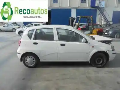 Véhicule à la ferraille daewoo kalos 1.4 se de l'année 2003 alimenté f14d3