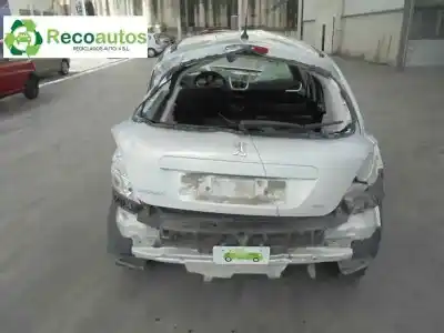 Veículo de Sucata peugeot 207 1.4 hdi do ano 2010 alimentado 8hz