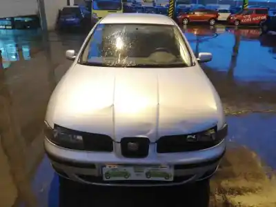 Vehicul casat seat leon (1m1) 1.8 20v al anului 2000 alimentat agn