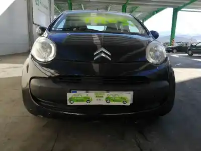 Véhicule à la ferraille citroen c1 sx de l'année 2005 alimenté 8ht