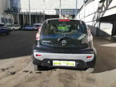 Véhicule à la ferraille citroen c1 sx de l'année 2005 alimenté 8ht