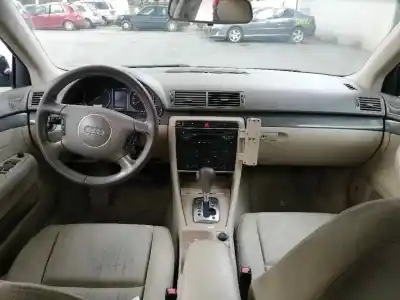 Veículo de Sucata audi a4 b6 avant (8e5) 2.5 tdi do ano 2004 alimentado bdg