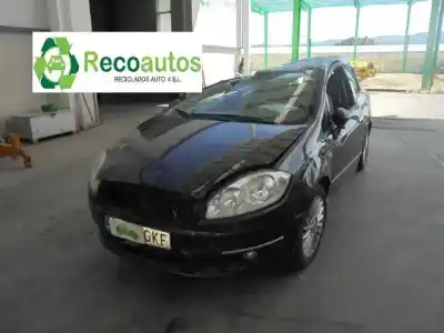 Veículo de Sucata fiat linea (323_, 110_) 1.3 d multijet (323axb11, 323axb1a) do ano 2007 alimentado 199a3000