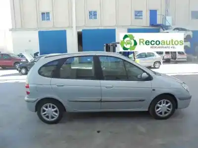 Veicolo di demolizione renault scenic (ja..) 1.6 16v authentique (ja0b/11) dell'anno 2003 alimentato k4ma708
