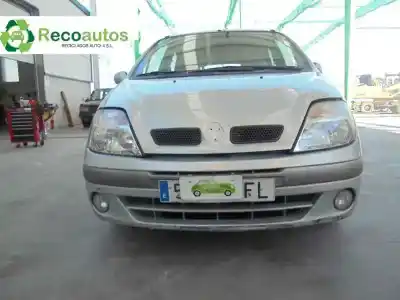 Veicolo di demolizione renault scenic (ja..) 1.6 16v authentique (ja0b/11) dell'anno 2003 alimentato k4ma708