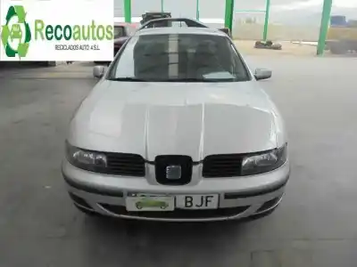 Здавання транспортного засобу seat toledo ii (1m2) 1.6 16v року 2001 потужний aus