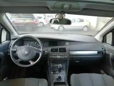 Здавання транспортного засобу renault vel satis (bj0_) 3.0 dci (bj0j bj0n) року 2002 потужний p9xa701