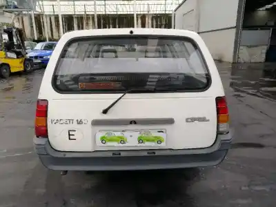 Veículo de Sucata opel kadett e 1.6 diesel do ano 1987 alimentado 16da