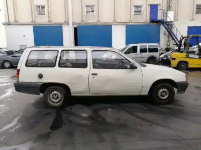 Veículo de Sucata opel kadett e 1.6 diesel do ano 1987 alimentado 16da
