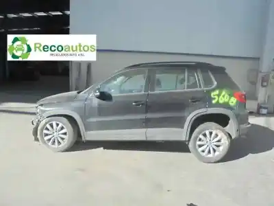 Veicolo di demolizione VOLKSWAGEN TIGUAN (5N_) 2.0 TDI dell'anno 2014 alimentato CFF