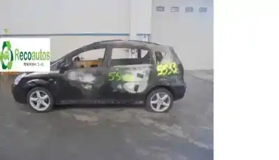 Veículo de Sucata toyota corolla verso (r1) 2.2 d-4d sport do ano 2006 alimentado 2adfhv