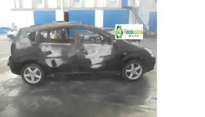 Veículo de Sucata toyota corolla verso (r1) 2.2 d-4d sport do ano 2006 alimentado 2adfhv