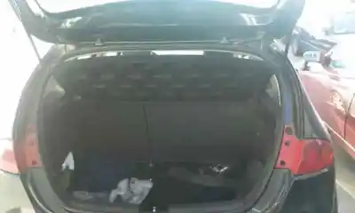 Veículo de Sucata seat leon (1p1) 1.9 tdi do ano 2006 alimentado bkc