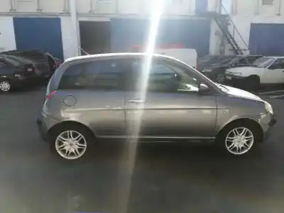 Veicolo di demolizione lancia ypsilon (101) 1.4 16v oro (10.2006->) dell'anno 2003 alimentato 188a1000