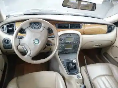 Здавання транспортного засобу jaguar x-type i (x400) 2.0 d року 2003 потужний d/6b