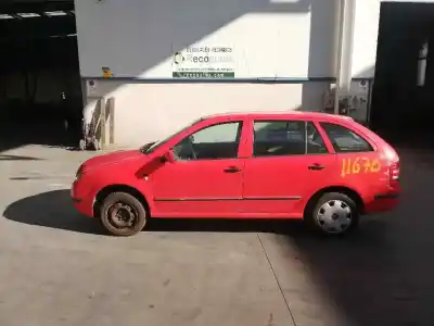 Sloopvoertuig SKODA                                              FABIA FAMILIAR (6Y5)                                                                                                                                                                                                                                       Classic                                                                                                                                                                                                                                                    van het jaar 2001 aangedreven ATD