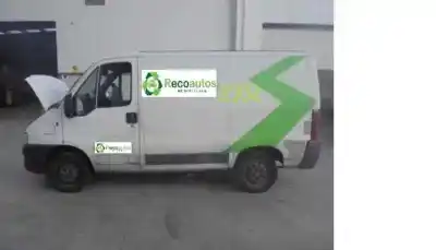 Vehículo de desguace FIAT DUCATO CAJA CERRADA (DESDE 03.94) D 2.  Batalla 3200 del año 2005 con motor RHV